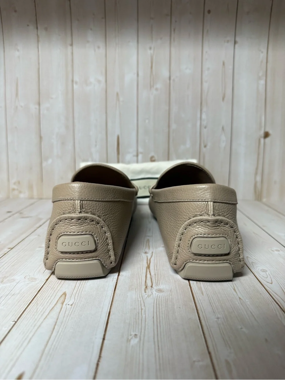 Gucci Interlocking G Leather Driver Loafer Beige/Taupe Sz 8G / 8.5US